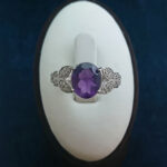 انگشتر نقره زنانه طرح مهسان با سنگ آمیتیست - Image 2