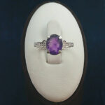 انگشتر نقره زنانه طرح ژیلا با سنگ آمیتیست - Image 2