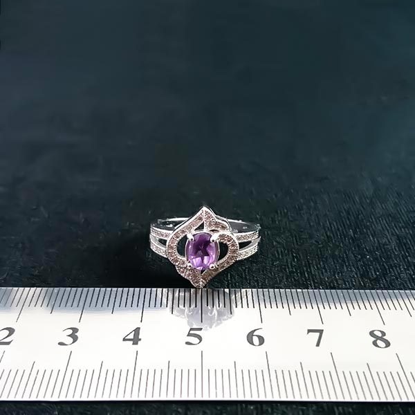 انگشتر نقره زنانه طرح پامچال با سنگ آمیتیست - Image 3