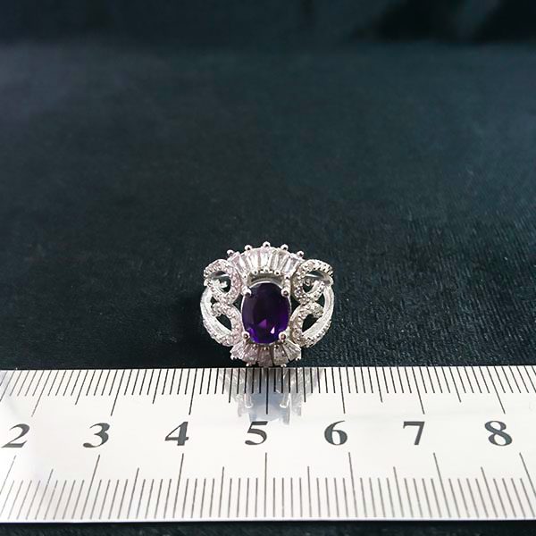 انگشتر نقره زنانه طرح تندیس با سنگ آمیتیست اصلی - Image 3