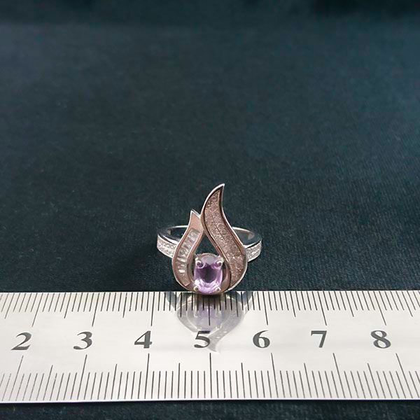 انگشتر نقره زنانه طرح تِلما با سنگ آمیتیست اصلی - Image 3