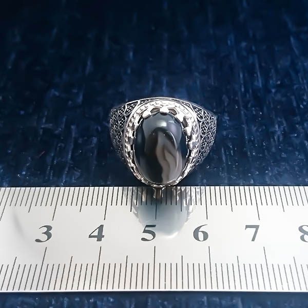 انگشتر نقره مردانه طرح صدفی سیاه قلم با سنگ عقیق سلیمانی - Image 6
