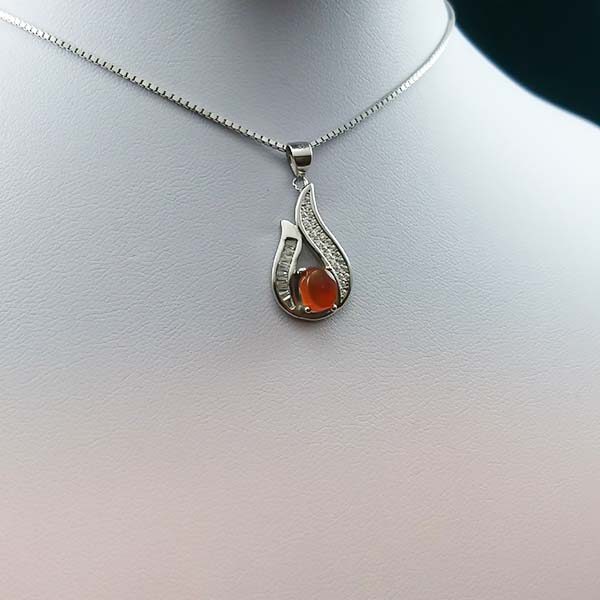 گردنبند نقره زنانه طرح تیدا با سنگ عقیق سرخ یمنی اصل - Image 3