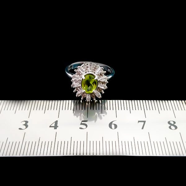 انگشتر نقره زنانه طرح رایا با سنگ زبرجد الماس تراش - Image 4