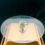 انگشتر نقره زنانه طرح ژالین با سنگ زبرجد الماس تراش - Image 3