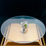 انگشتر نقره زنانه طرح سروین با سنگ زبرجد الماس تراش - Image 2