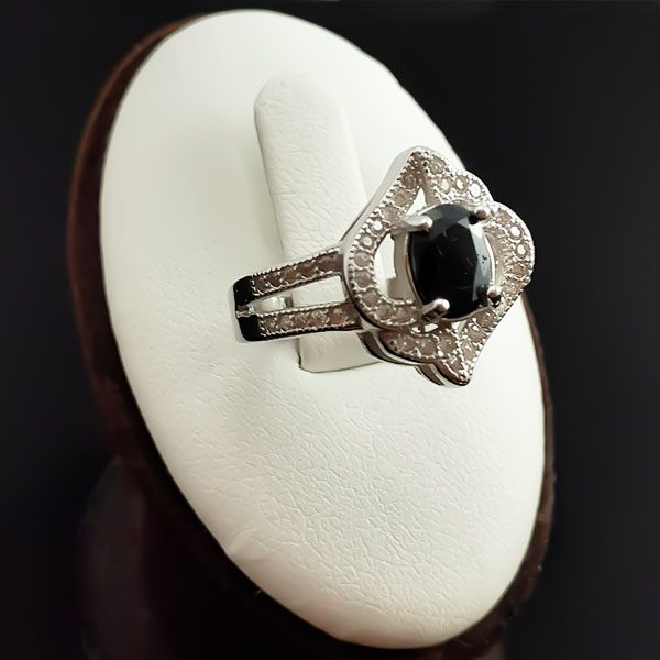 مدل انگشتر یاقوت کبود دخترانه شیک