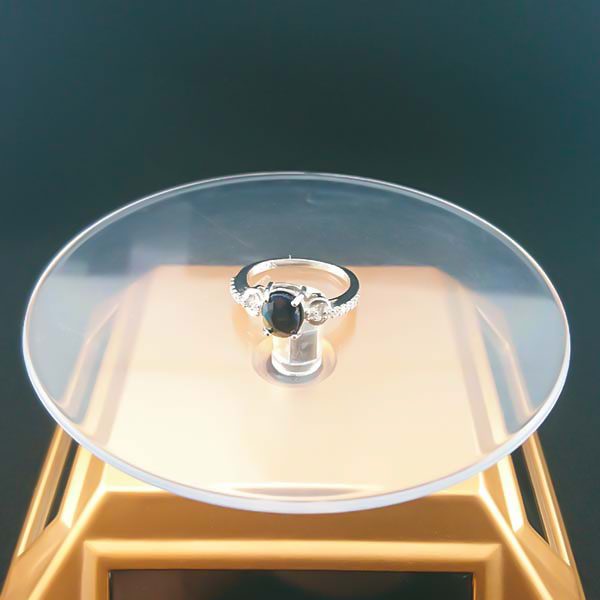 انگشتر نقره زنانه طرح تیارا با سنگ یاقوت کبود الماس تراش - Image 4