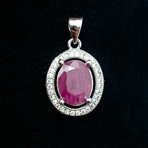 گردنبند نقره زنانه طرح بهدیس با سنگ یاقوت سرخ الماس تراش - Image 2