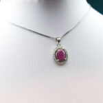 گردنبند نقره زنانه طرح بهدیس با سنگ یاقوت سرخ الماس تراش - Image 3