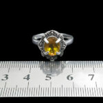 انگشتر نقره زنانه طرح السانا با سنگ الکساندریت الماس تراش - Image 5