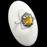 انگشتر نقره زنانه طرح السانا با سنگ الکساندریت الماس تراش - Image 3