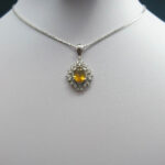 گردنبند نقره زنانه طرح الحان با سنگ الکساندریت الماس تراش - Image 2