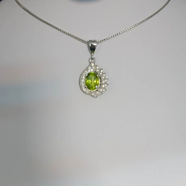 گردنبند الکساندریت زیبا