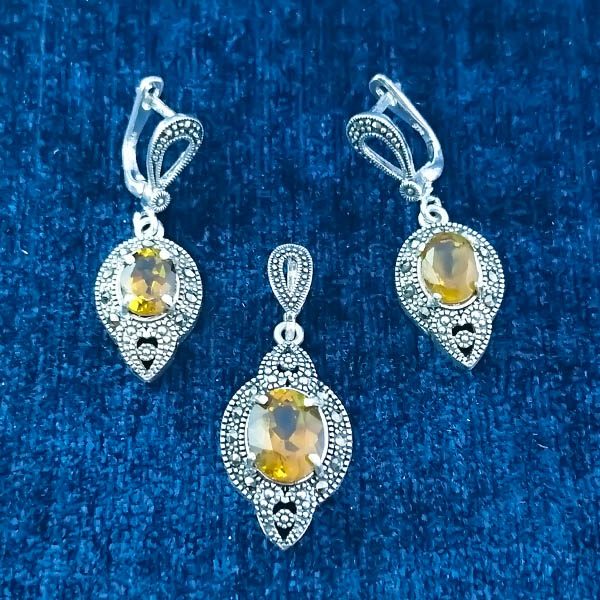 نیم ست نقره زنانه طرح آیسان با سنگ الکساندریت الماس تراش - Image 2