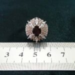 انگشتر نقره زنانه طرح تابان با سنگ گارنت الماس تراش - Image 4