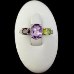 انگشتر نقره زنانه سه نگین فاخر طرح هلینا با سنگ های معدنی اصل - Image 3