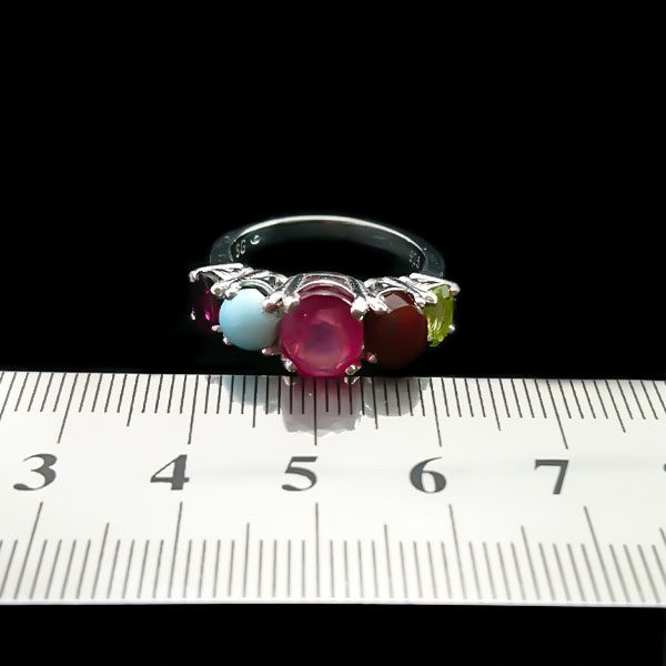 انگشتر نقره زنانه فاخر طرح هورناز با چند سنگ معدنی اصل - Image 3