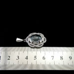 گردنبند نقره زنانه طرح فرشته با سنگ در نجف اصلی - Image 3