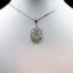 گردنبند نقره زنانه طرح فرشته با سنگ در نجف اصلی