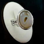 انگشتر نقره مردانه طرح جویا با سنگ عقیق سلیمانی