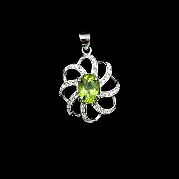 گردنبند نقره زنانه طرح نیکو با سنگ زبرجد الماس تراش اصلی - Image 3