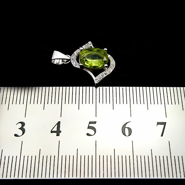 گردنبند نقره زنانه طرح نینا با سنگ زبرجد الماس تراش اصلی - Image 3