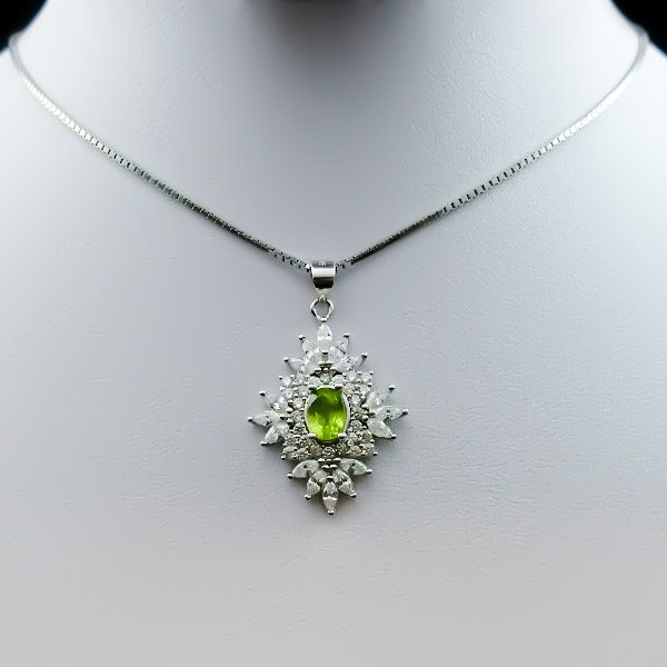 گردنبند زبرجد زنانه نقره