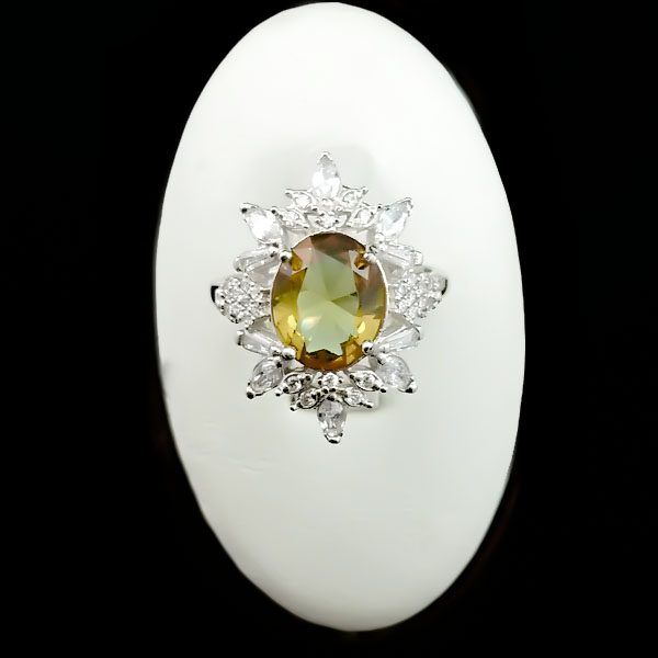 انگشتر نقره زنانه طرح ونوس با سنگ الکساندریت الماس تراش - Image 2