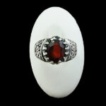 انگشتر نقره مردانه طرح دارنوش با سنگ گارنت الماس تراش - Image 2