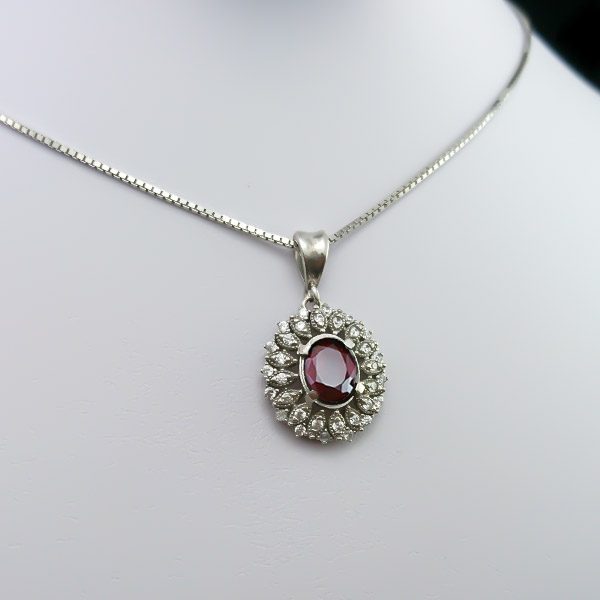 گردنبند نقره زنانه طرح ویشکا با سنگ گارنت الماس تراش - Image 3