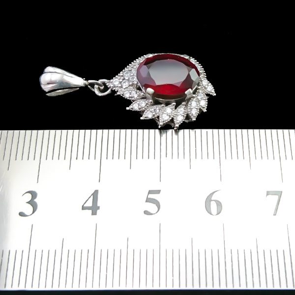 گردنبند نقره زنانه طرح گیتی با سنگ گارنت الماس تراش - Image 2