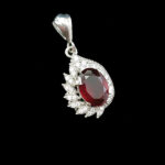 گردنبند نقره زنانه طرح گیتی با سنگ گارنت الماس تراش - Image 3