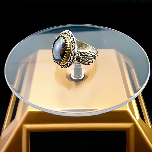 انگشتر نقره مردانه طرح راتینا با سنگ حدید صینی + حکاکی - Image 2