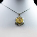 گردنبند نقره دست ساز شش ضلعی سلسله الذهب با حرز امام جواد (ع) و تربت امام حسین (ع) - Image 2