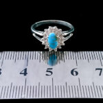 انگشتر نقره زنانه طرح یسنا با سنگ فیروزه نیشابوری - Image 3