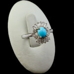 انگشتر نقره زنانه طرح فریال با سنگ فیروزه نیشابوری