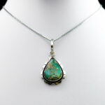 گردنبند نقره مردانه و زنانه طرح صبرا با سنگ فیروزه نیشابوری