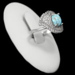 انگشتر نقره زنانه طرح شارونا با سنگ فیروزه نیشابوری