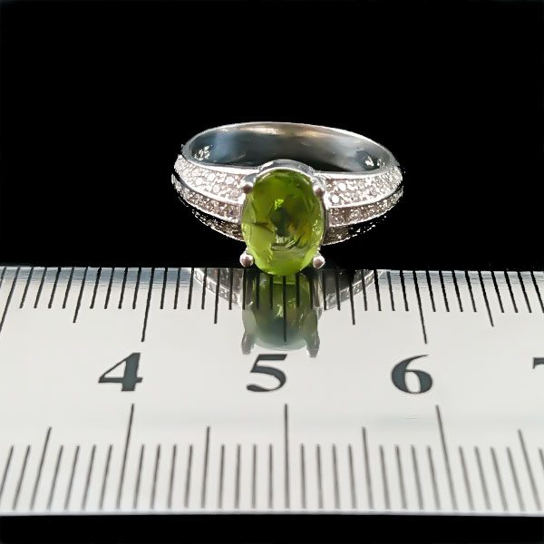 انگشتر نقره زنانه طرح سونیا با سنگ زبرجد الماس تراش - Image 2