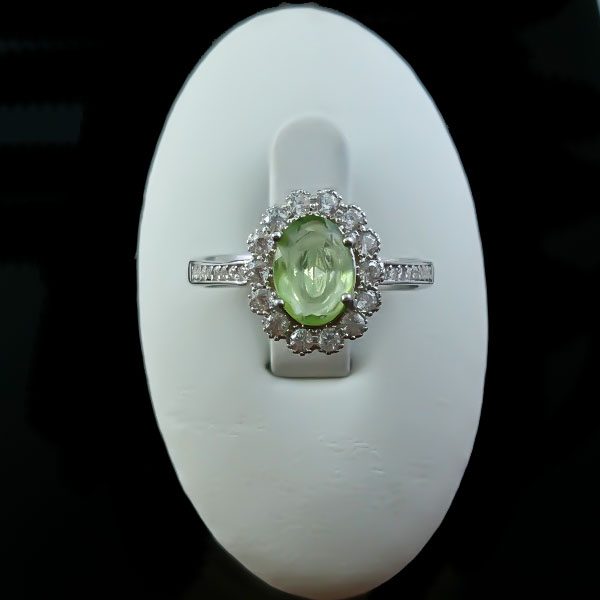 انگشتر نقره زنانه طرح شکوفا با سنگ زبرجد الماس تراش - Image 2