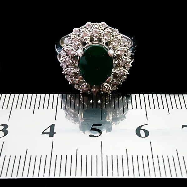 انگشتر نقره زنانه طرح فاخر تهمینه با سنگ زمرد الماس تراش - Image 3