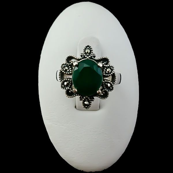 انگشتر نقره زنانه طرح ستاره مارکازیت با سنگ زمرد الماس تراش - Image 2