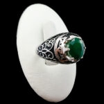 انگشتر نقره مردانه طرح اسلیمی با سنگ زمرد الماس تراش