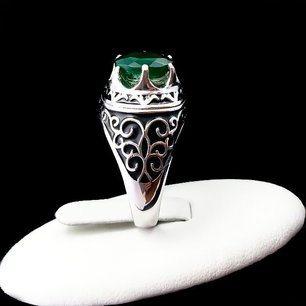 انگشتر نقره مردانه طرح اسلیمی با سنگ زمرد الماس تراش - Image 3