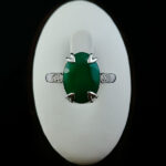 انگشتر نقره زنانه طرح نیکی با سنگ زمرد الماس تراش - Image 2