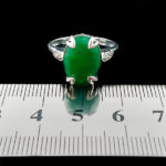 انگشتر نقره زنانه طرح نیکی با سنگ زمرد الماس تراش - Image 3