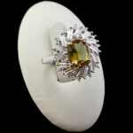 انگشتر نقره زنانه طرح گلوریا با سنگ الکساندریت الماس تراش - Image 6