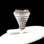 انگشتر نقره مردانه طرح دامون با سنگ گارنت الماس تراش - Image 4