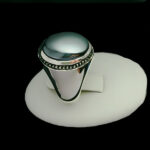 انگشتر نقره مردانه دست ساز طرح فیلی با سنگ حدید صینی + حکاکی - Image 4